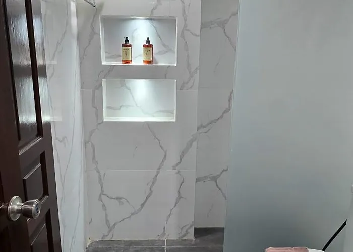 C&c Jayakarta Legian Kuta Bali アパート